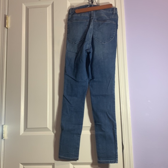 Medium wash jean from Garage - Picture 2 of 2